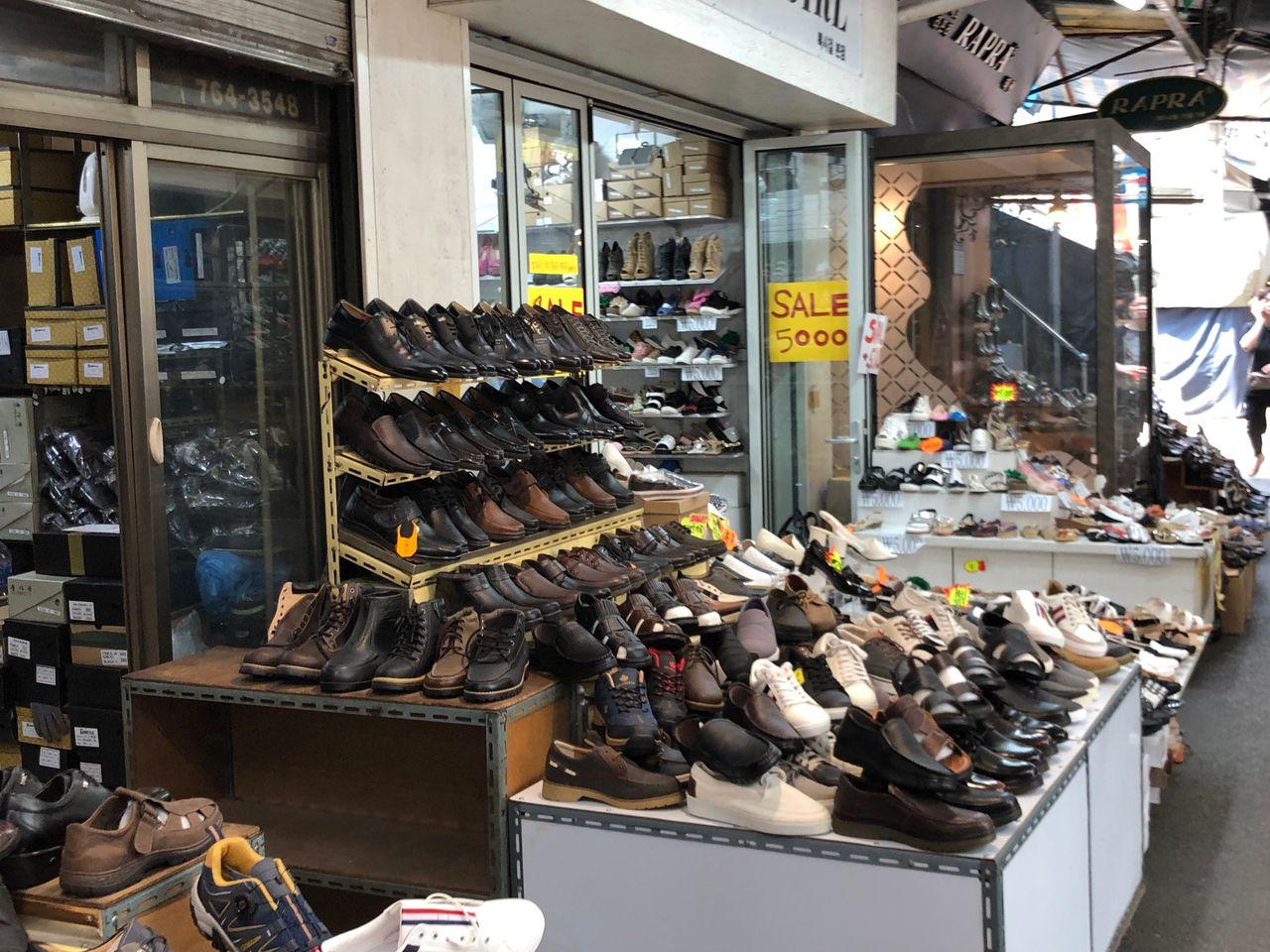 A Visit to the Dongdaemun Shoes Market